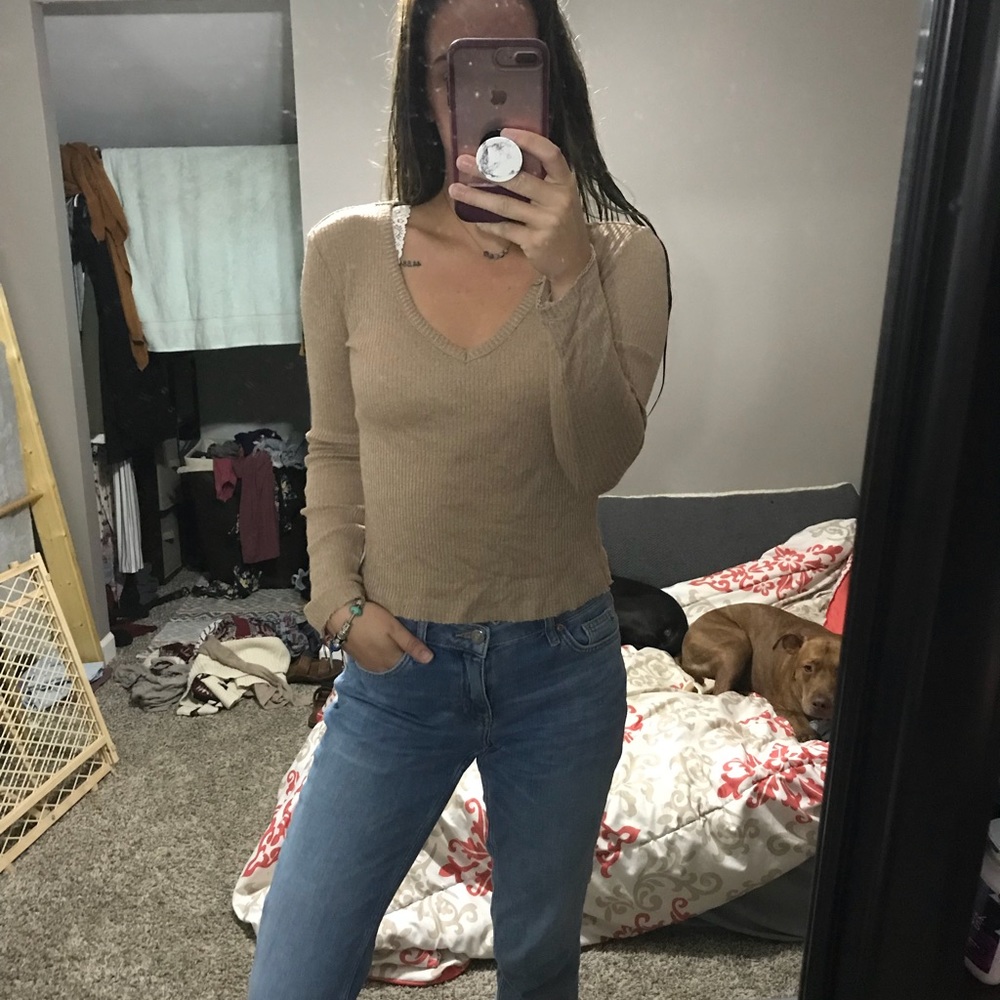 Long sleeve crop top, tan color